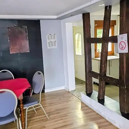 Haus Mit 7 Schlafzimmern Naehe Pforzheim Сasa de vacaciones *
