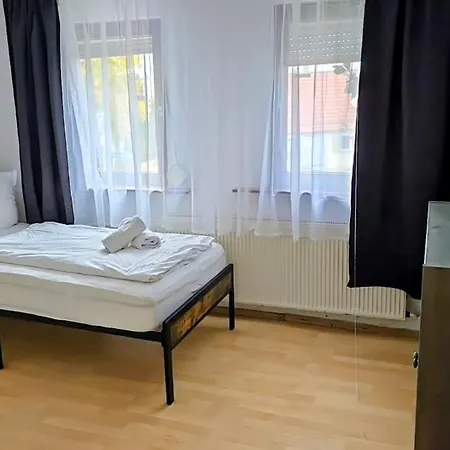 Сasa de vacaciones Haus Mit 7 Schlafzimmern Naehe Pforzheim